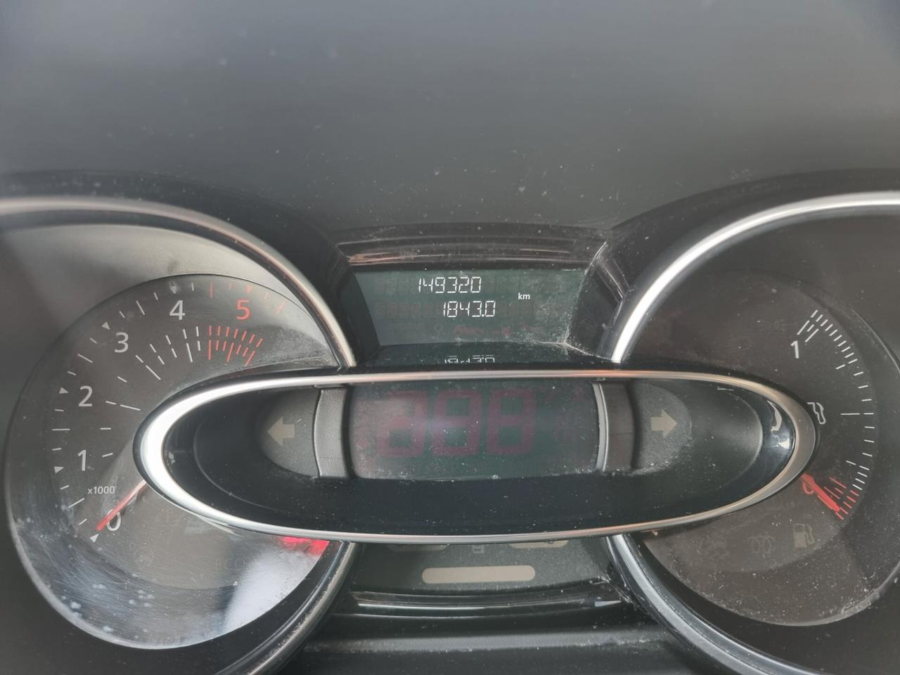 Renault Clio dCi 8V 90 CV 5 porte Moschino Intens