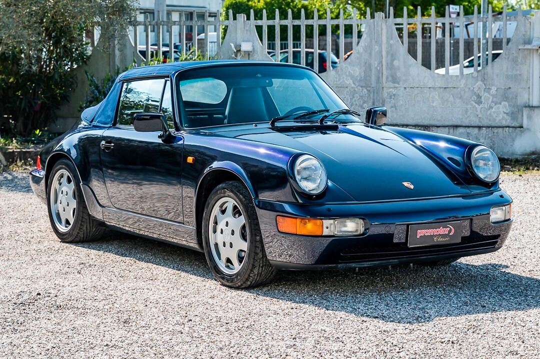 Porsche 911 964 Carrera 4 Cabriolet