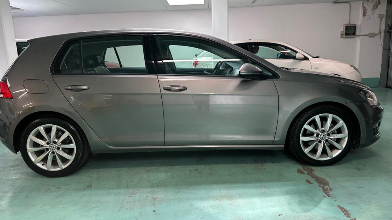 Volkswagen Golf 1.6 TDI 110 CV DSG 5p. Highline(anche per neopatentati)