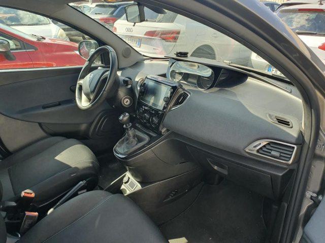 LANCIA Ypsilon 1.2 69 CV 5 porte GPL Ecochic Gold