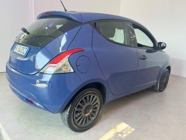 LANCIA Ypsilon 1.2 69 CV 5 porte Gold