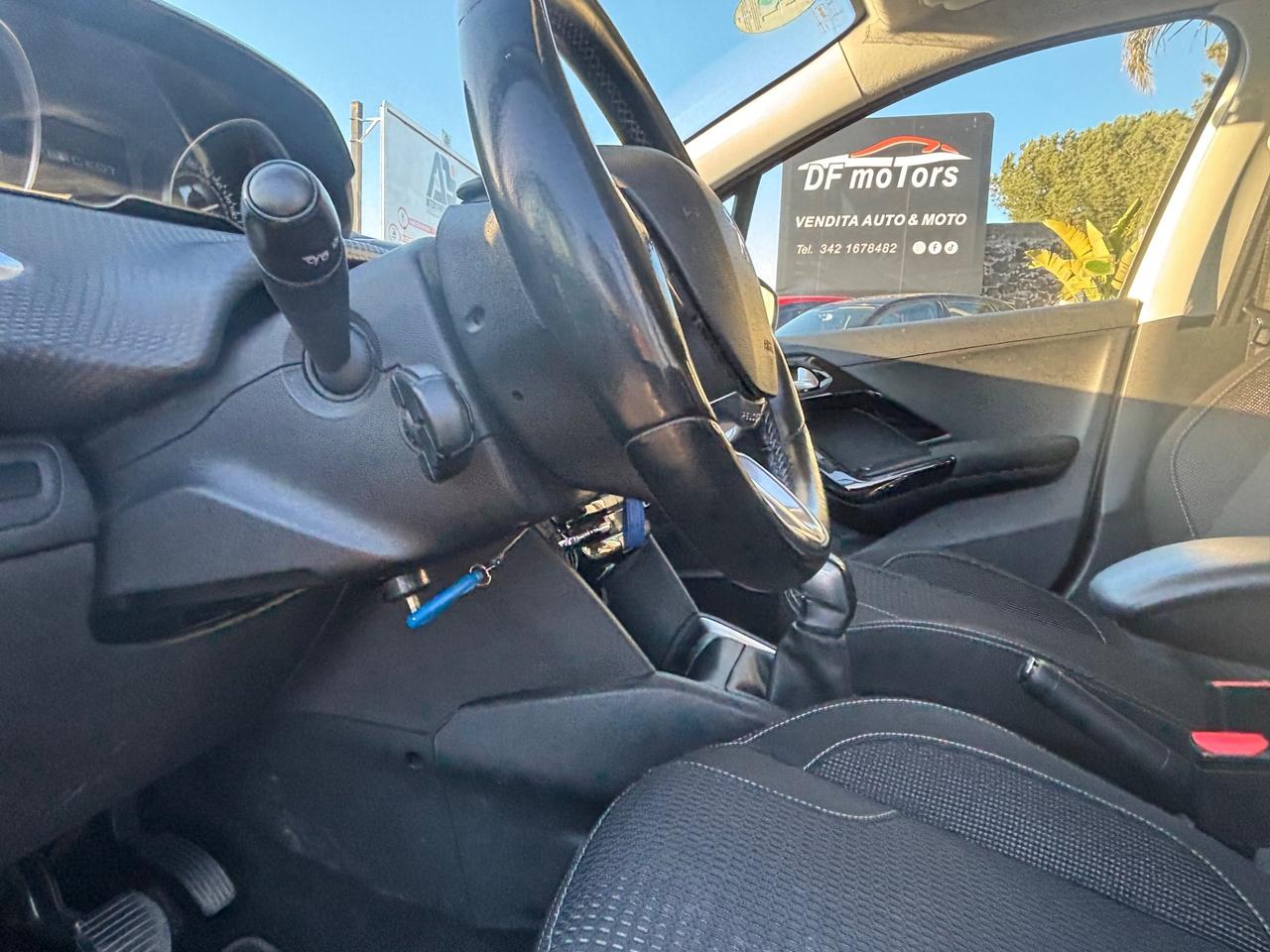 Peugeot 208 PureTech 82 5 porte Allure