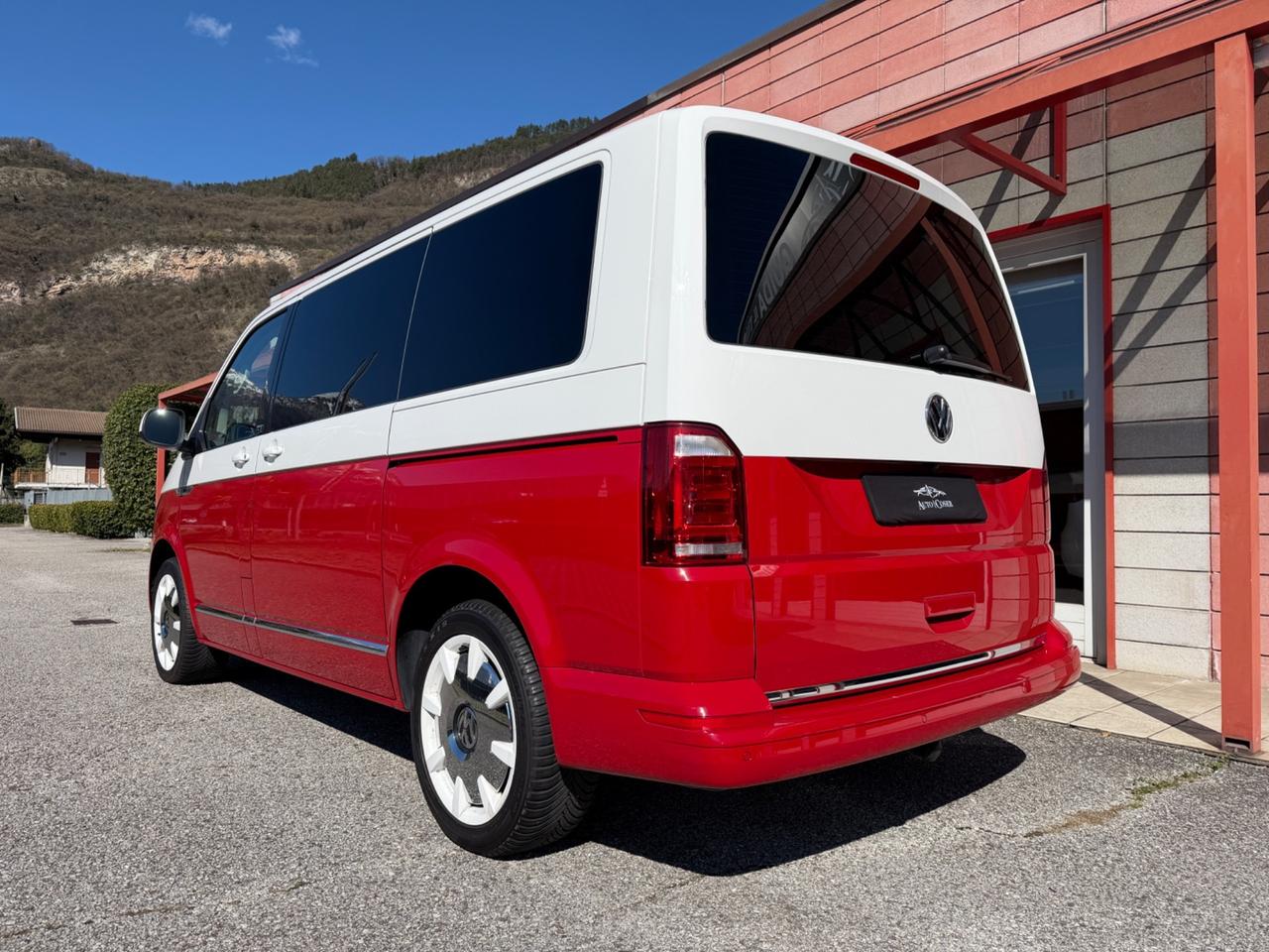 Volkswagen Multivan T6 - BULLI SIX GENERATION GANCIO TRAINO