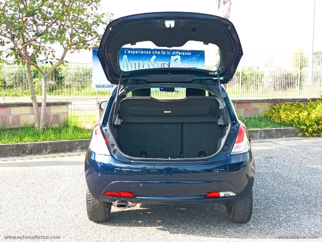 LANCIA Ypsilon 1.2 69 CV 5p. S&S Gold
