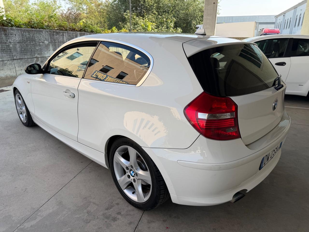 Bmw 116 116i cat 5 porte Eletta