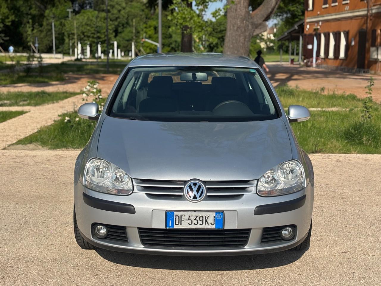 Volkswagen Golf 1.6 16V FSI 5p. Comfortline