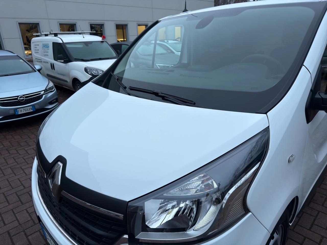 Renault Trafic T27 2.0 dCi 170CV EDC PC-TN Furg. Energy Ice Plus