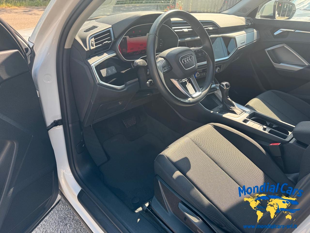 Audi Q3 35 TDI quattro S tronic Business Advanced