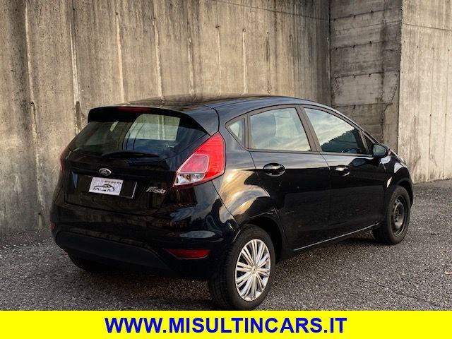 FORD Fiesta 1.4 5 porte Bz.- GPL Black & White Edition