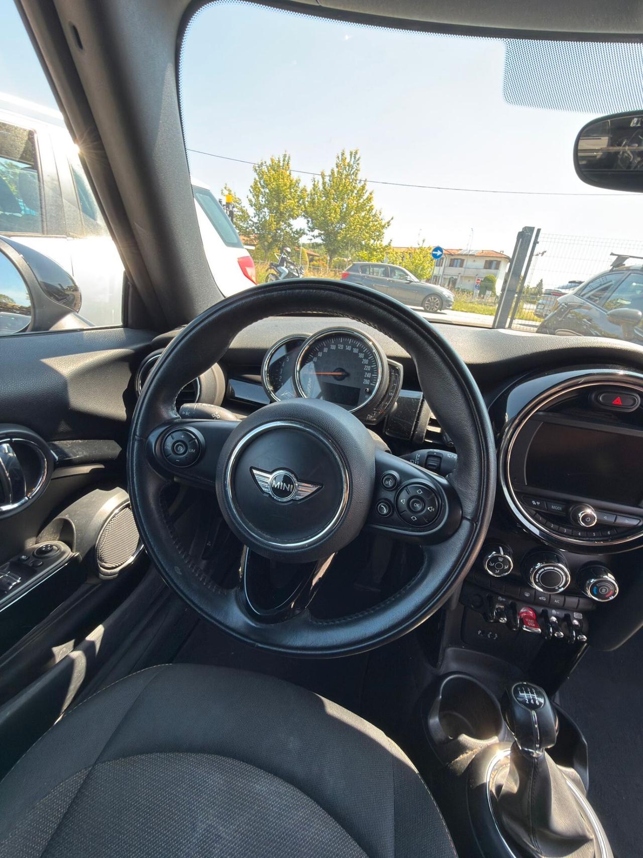 Mini 1.5 Cooper D Hype Cabrio
