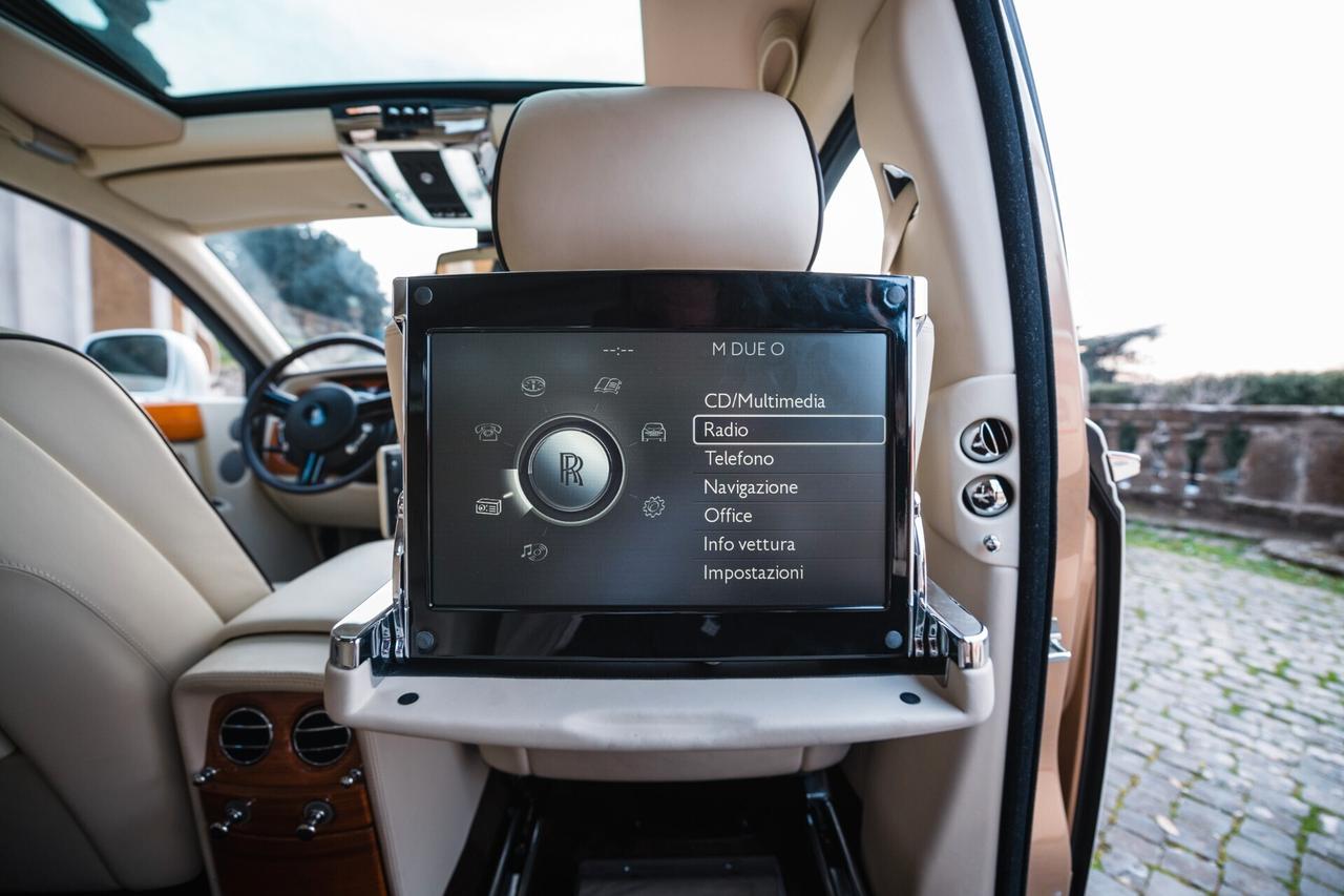 Rolls Royce Phantom 6.7 EWB
