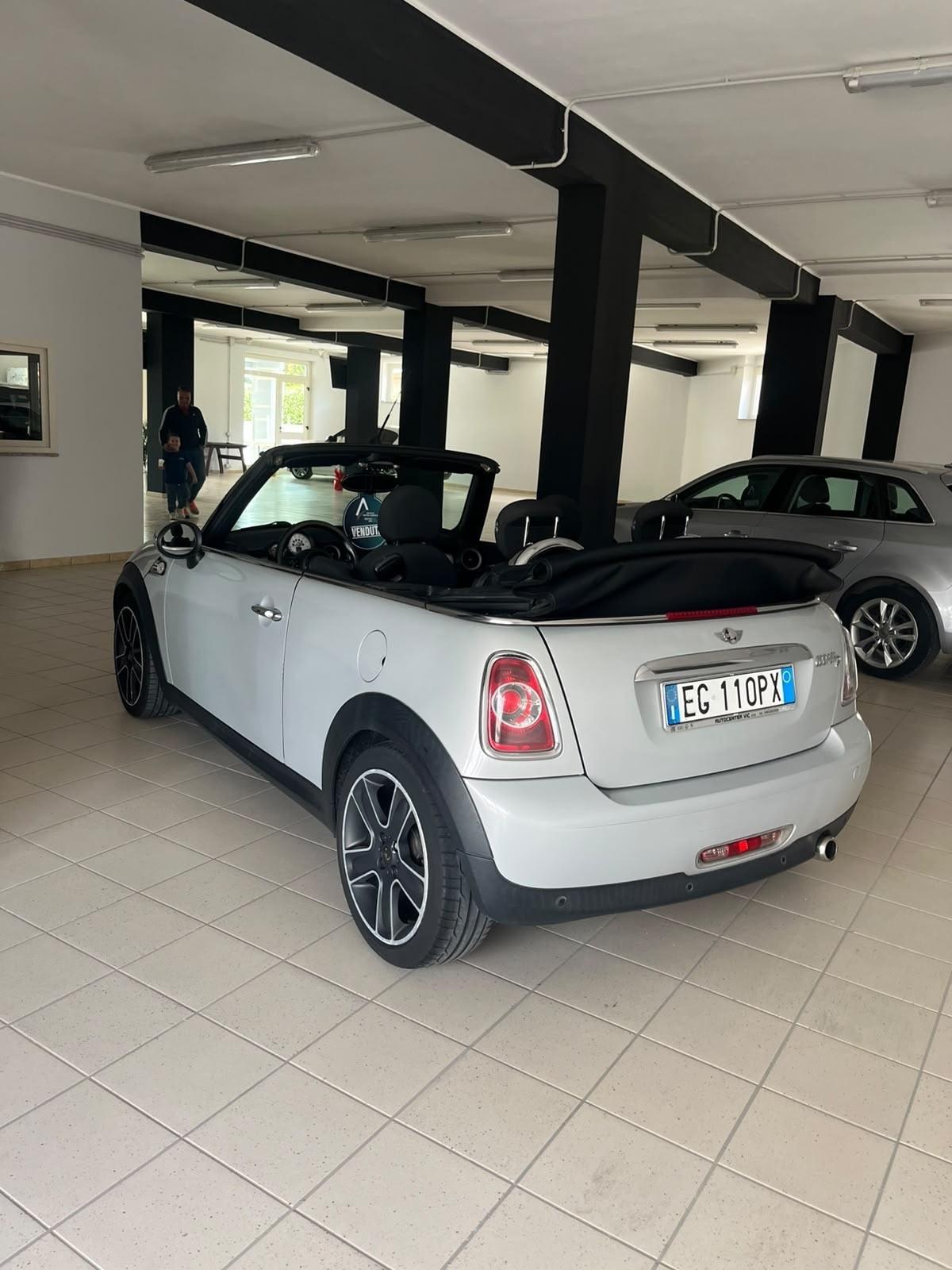 Mini 1.6 16V Cooper D Cabrio