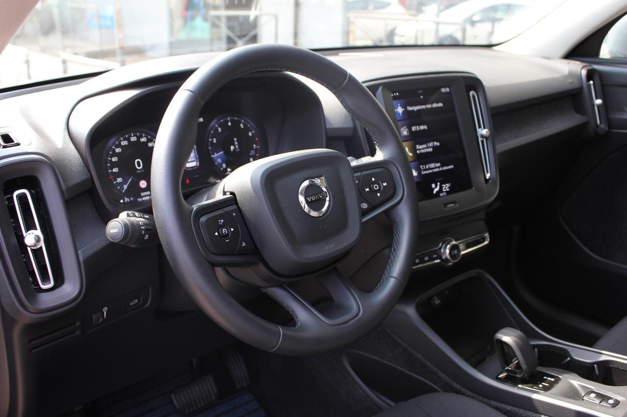 Volvo XC40 T3 Geartronic Momentum PRONTA CONSEGNA
