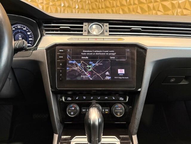 Volkswagen Passat Variant 2.0 tdi Highline 150cv dsg