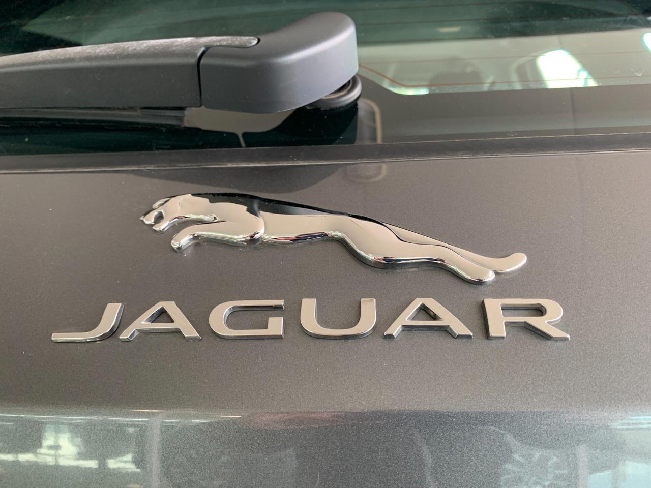 Jaguar F-Pace 2.0 D 180 CV AWD aut. Prestige