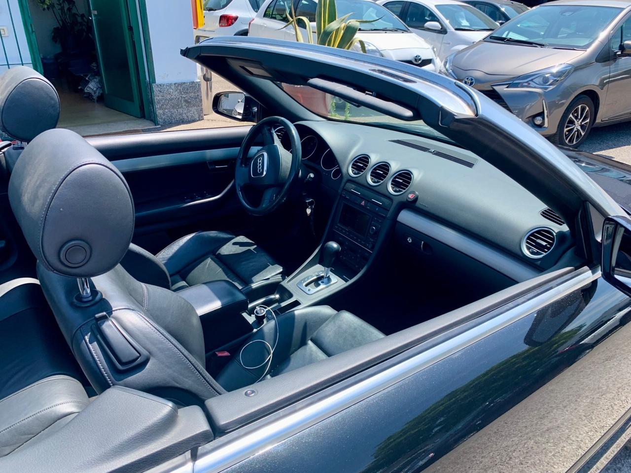 Audi A4 Cabriolet 2.0 16V TFSI multitronic S-Line