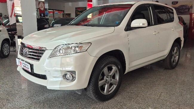 Toyota RAV 4 RAV4 Crossover 2.2 D-4D 150 CV Lounge