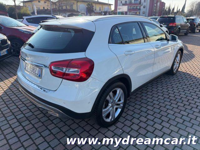 MERCEDES-BENZ GLA 180 d Automatic Sport