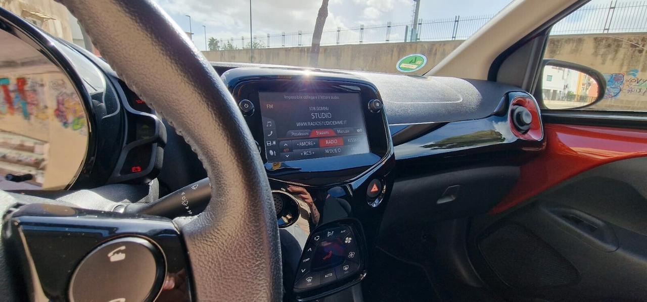 Peugeot 108 VTi 72 S&S 5 porte Allure