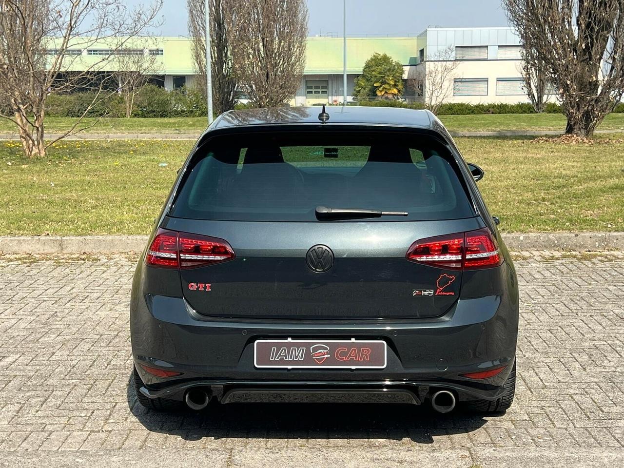 Volkswagen Golf GTI Performance 2.0 TSI DSG 230cv