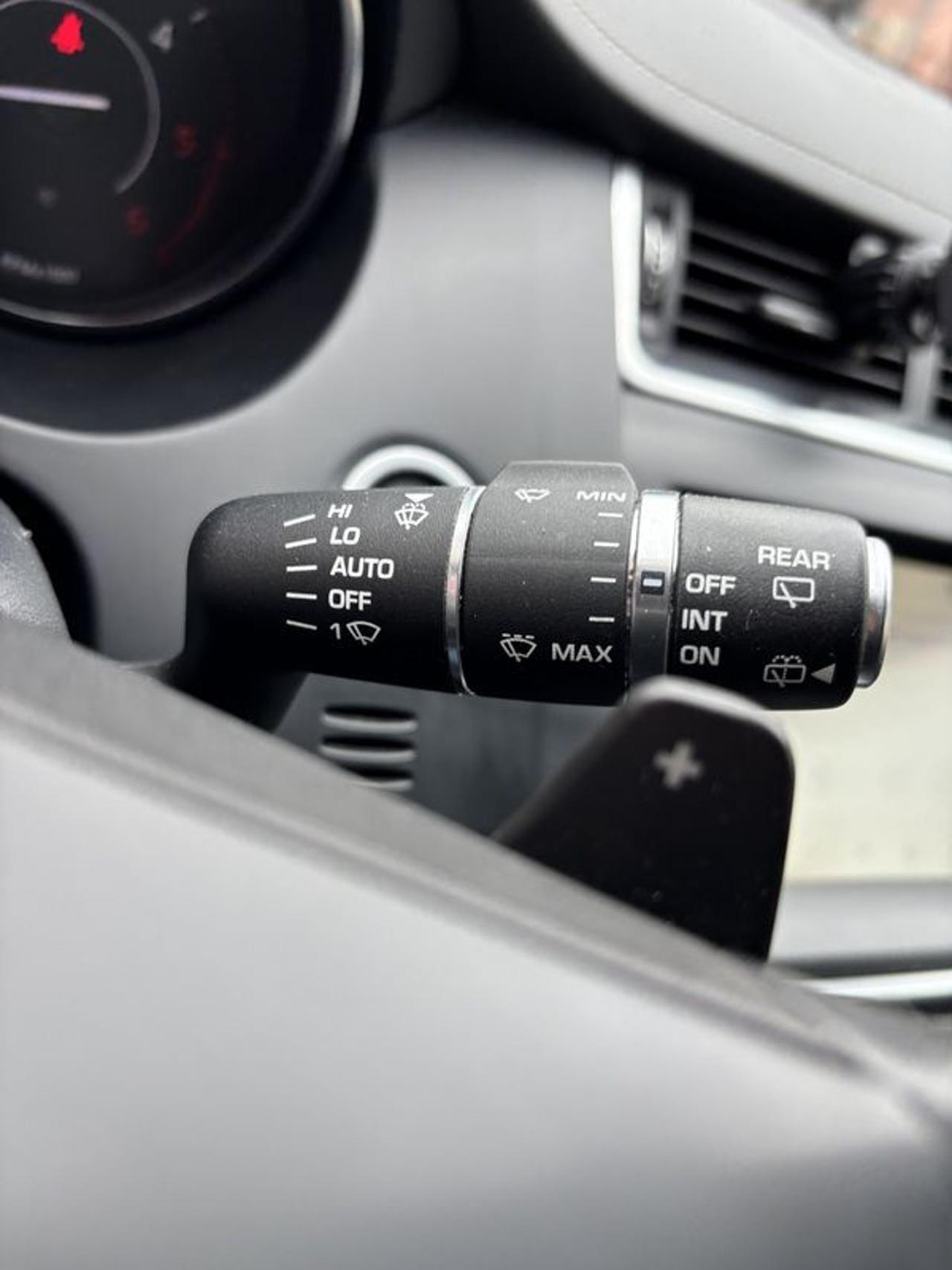 Jaguar E-Pace 2.0D 180 CV AWD aut. R-Dynamic SE