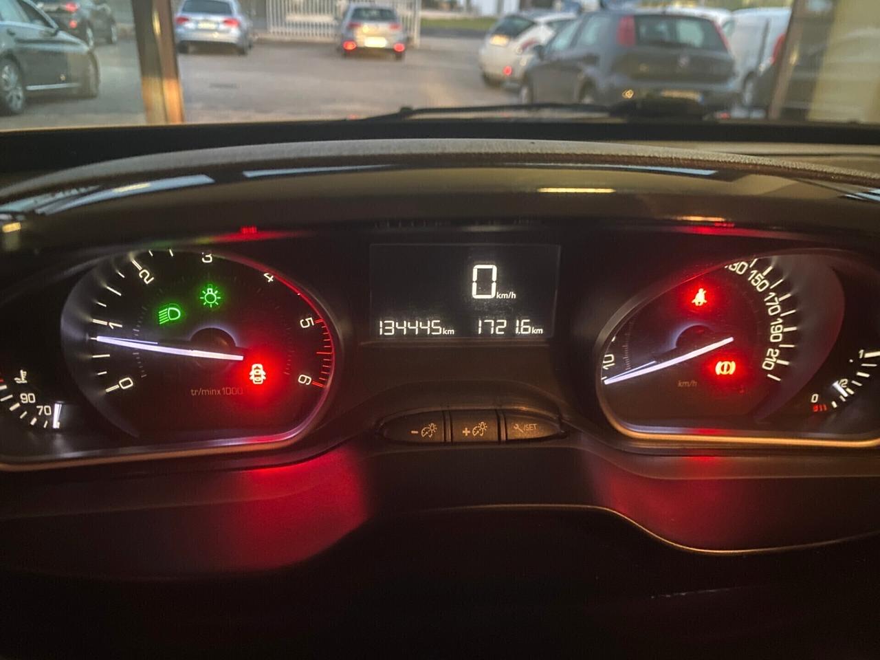 Peugeot 2008 BlueHDi 75 Active