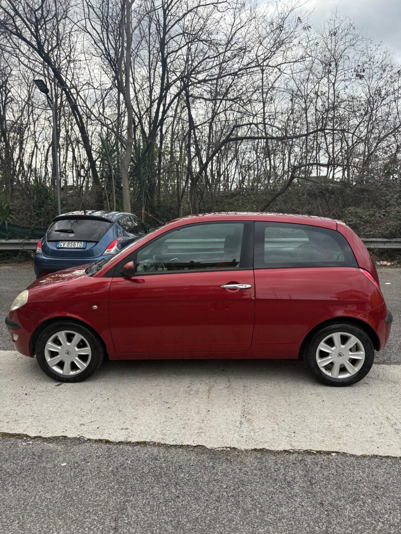 Lancia Ypsilon 1.2 16V Platino 94000 km