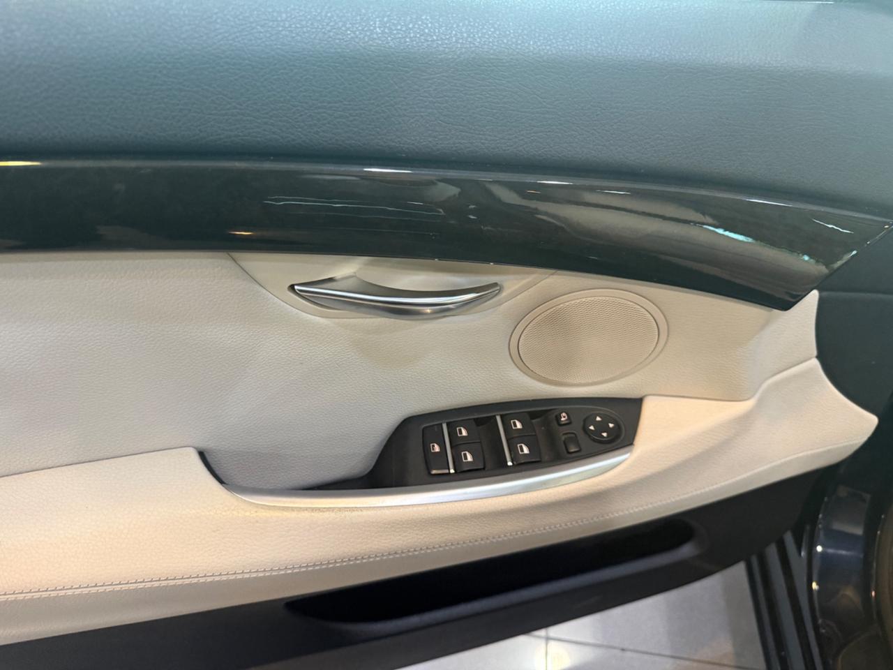 Bmw 5er Gran Turismo 530d Futura auto FULL TETTO !!