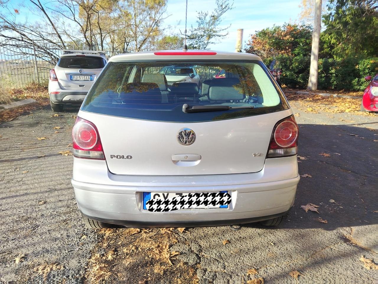 Volkswagen Polo 1.4/75CV 16V 3p. Comfortline pe NEOPATENTATI