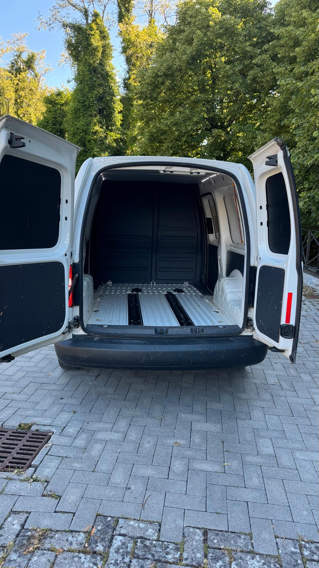VOLKSWAGEN Caddy maxi 2.0 ecofuel van