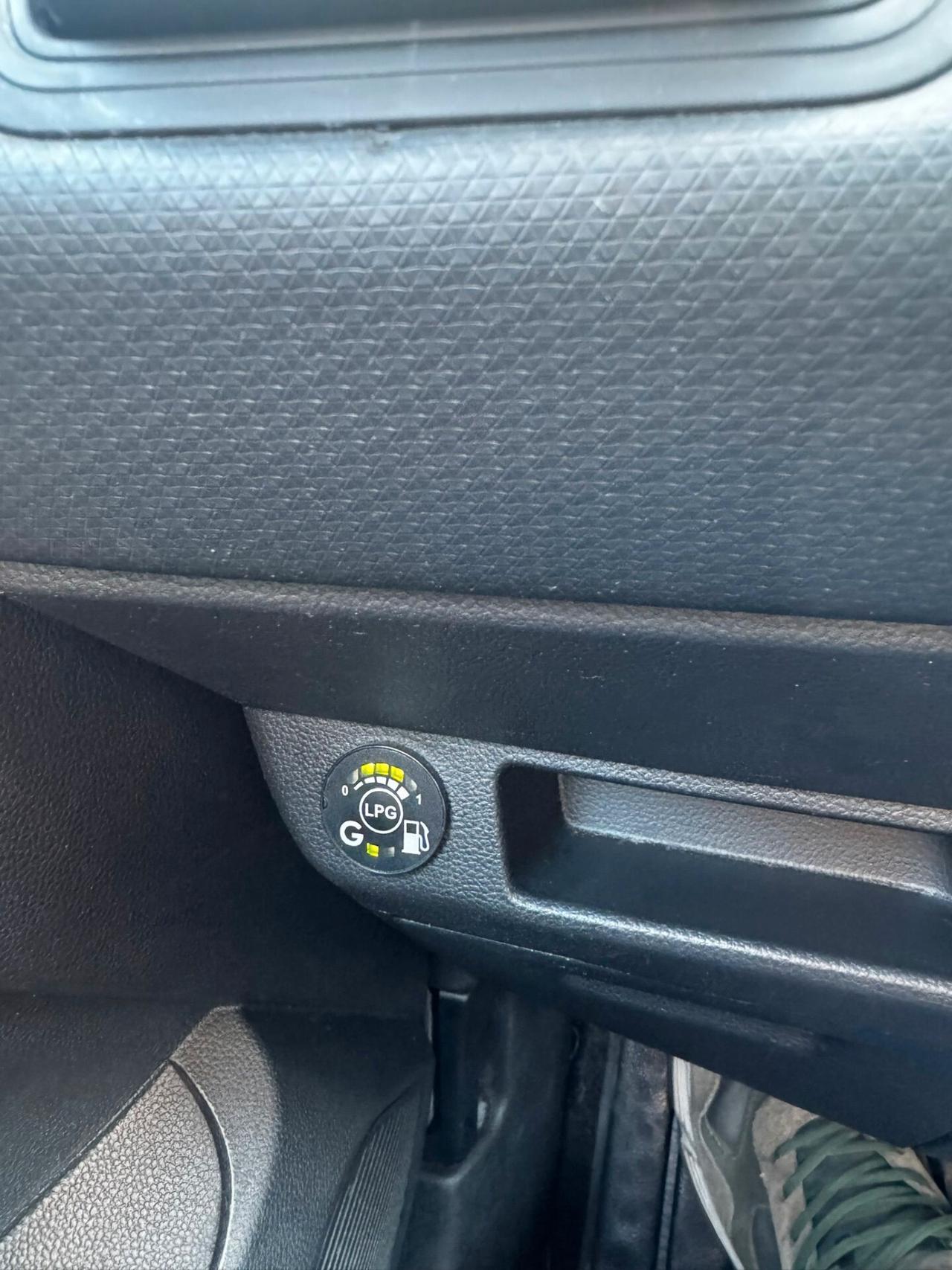 Renault Clio TCe 12V 100 CV GPL 5 porte Intens