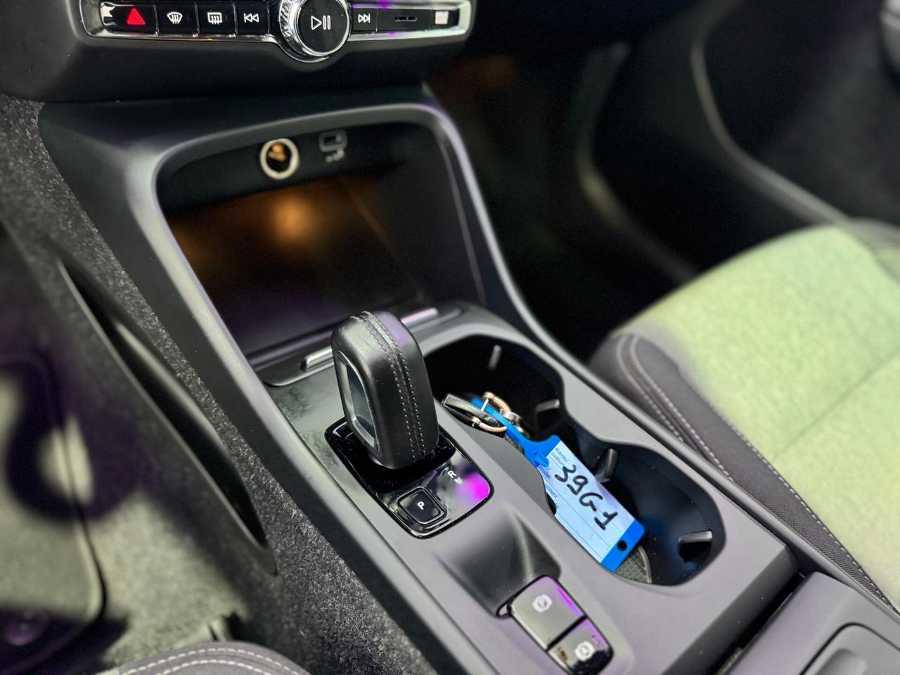 Volvo XC40 D4 AWD Geartronic Momentum