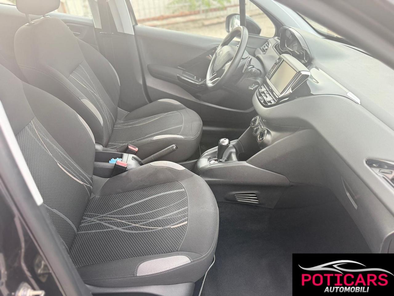 Peugeot 208 1.4 HDi 68 CV 5 porte Active Automatica