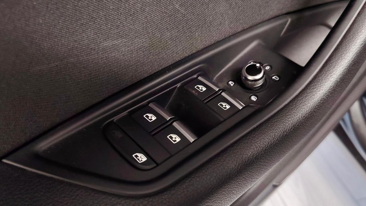 AUDI A4 2.0 AVANT 35 TDI S-TRONIC 163CV - FULL LED