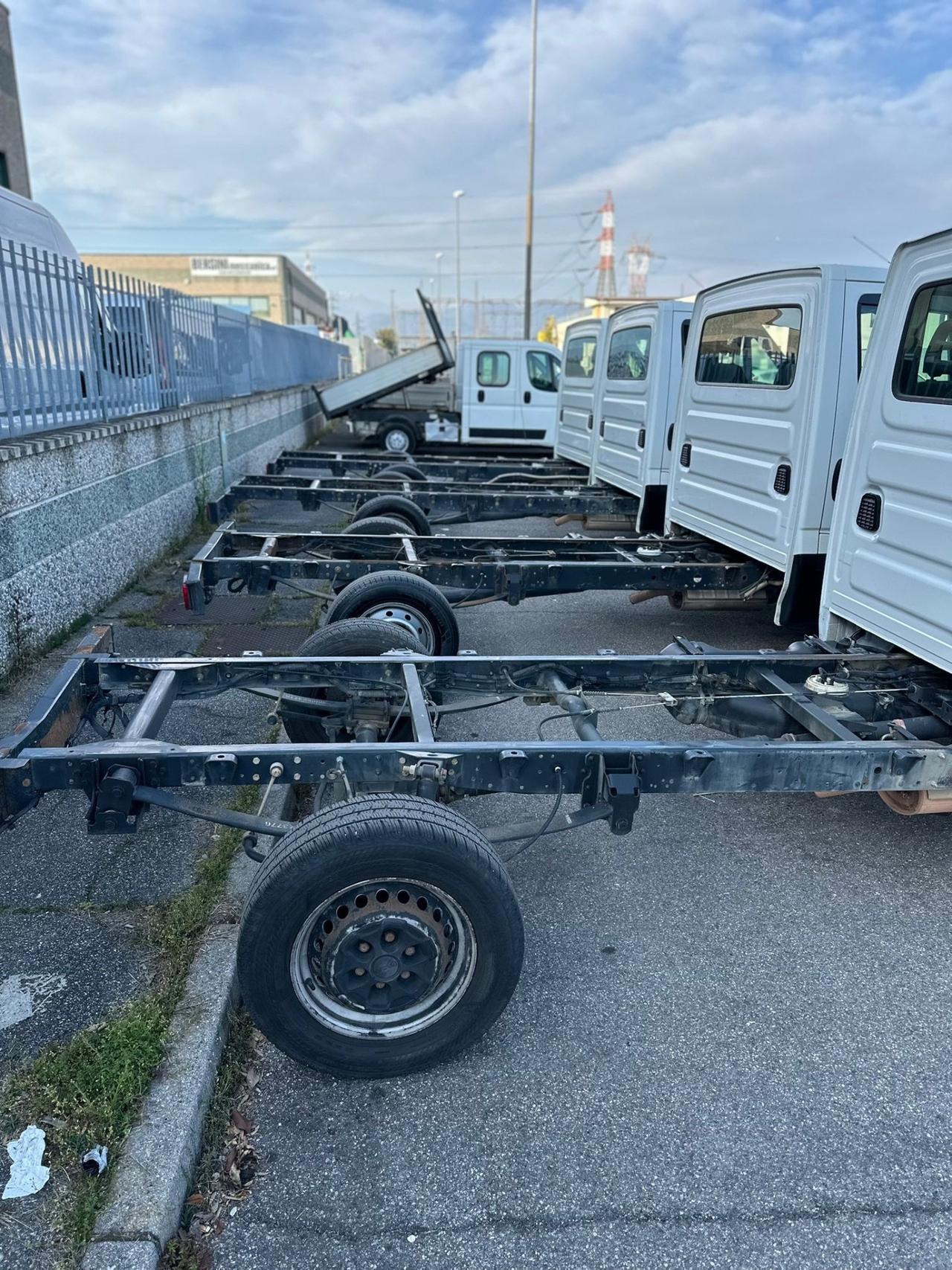 Iveco a telaio medello 35s13 passo 3.45