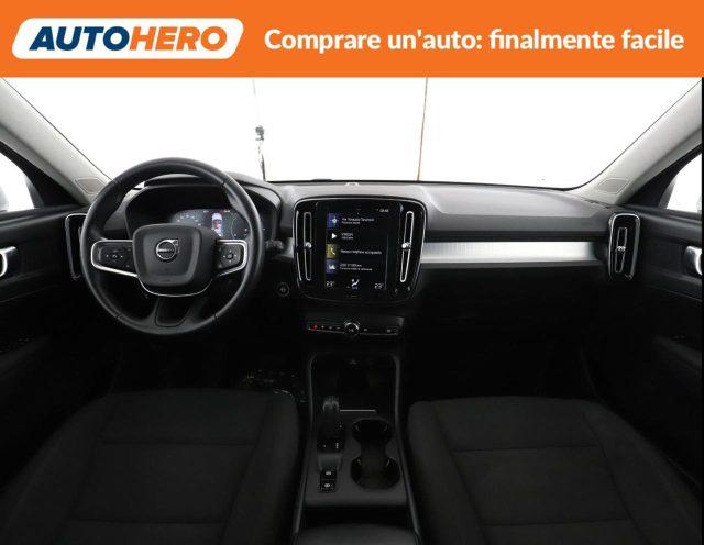 VOLVO XC40 T3 Geartronic Momentum Pro