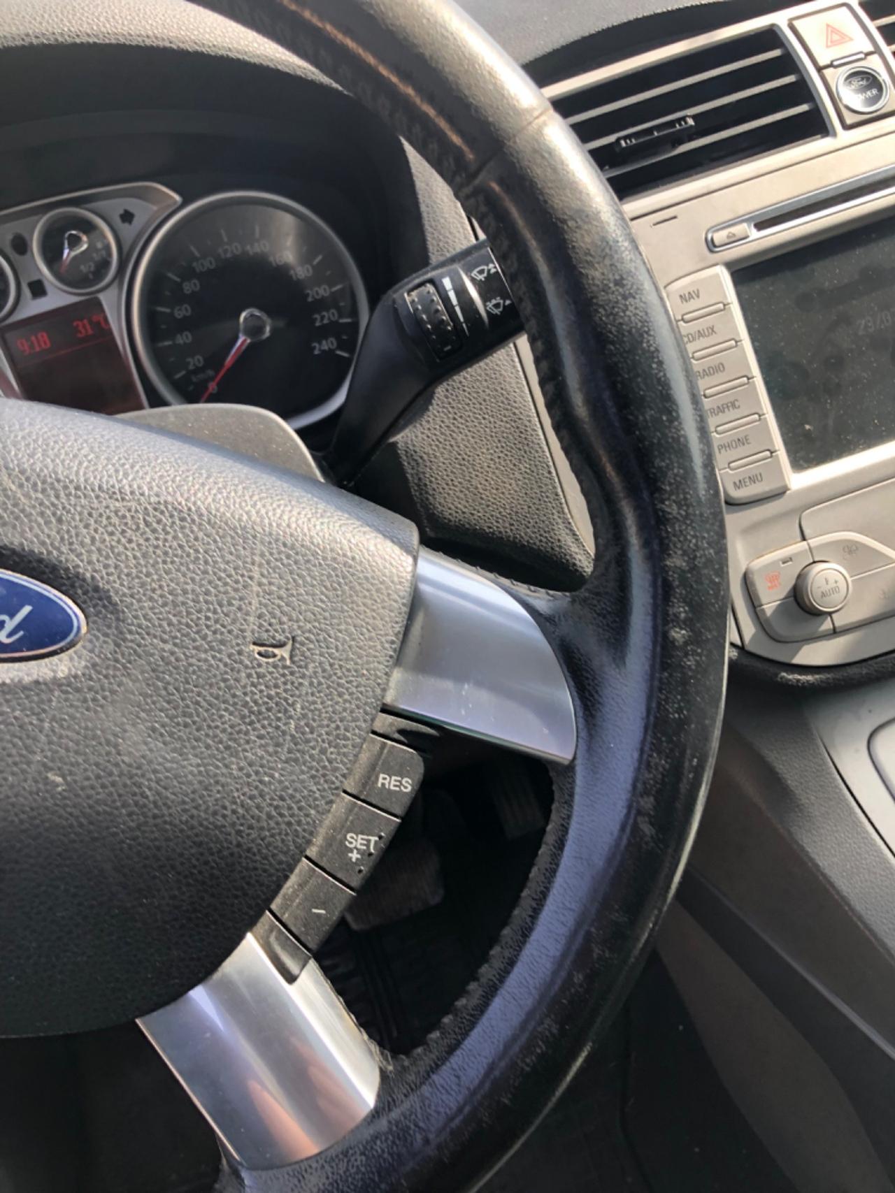 Ford Kuga Kuga+ 2.0 TDCi 140 CV 2WD DPF