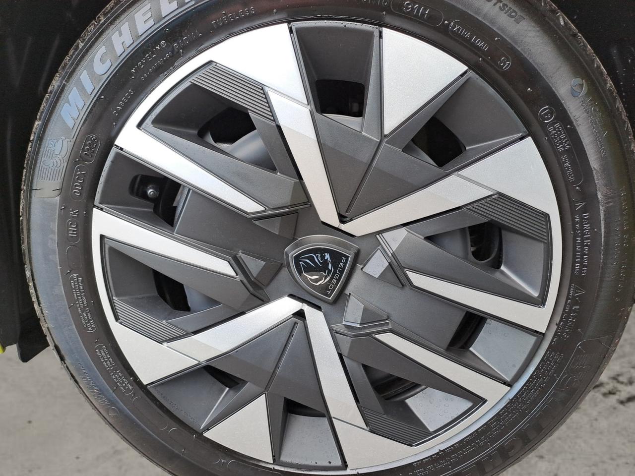 PEUGEOT 208 5P - Business Turbo Benzina 100cv