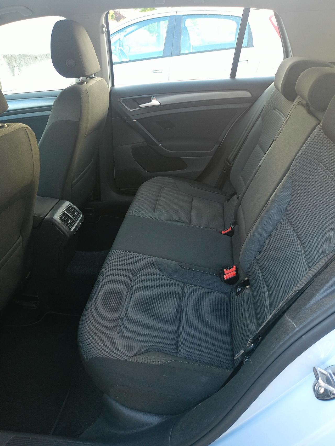 Volkswagen Golf 1.000 TSI 110 CV