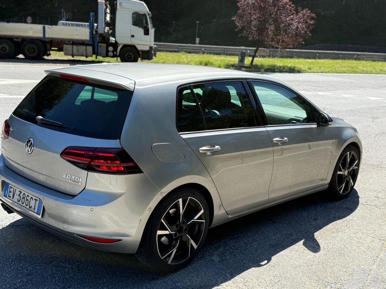 Volkswagen Golf 2.0 TDI 5p. Highline BlueMotion Technology