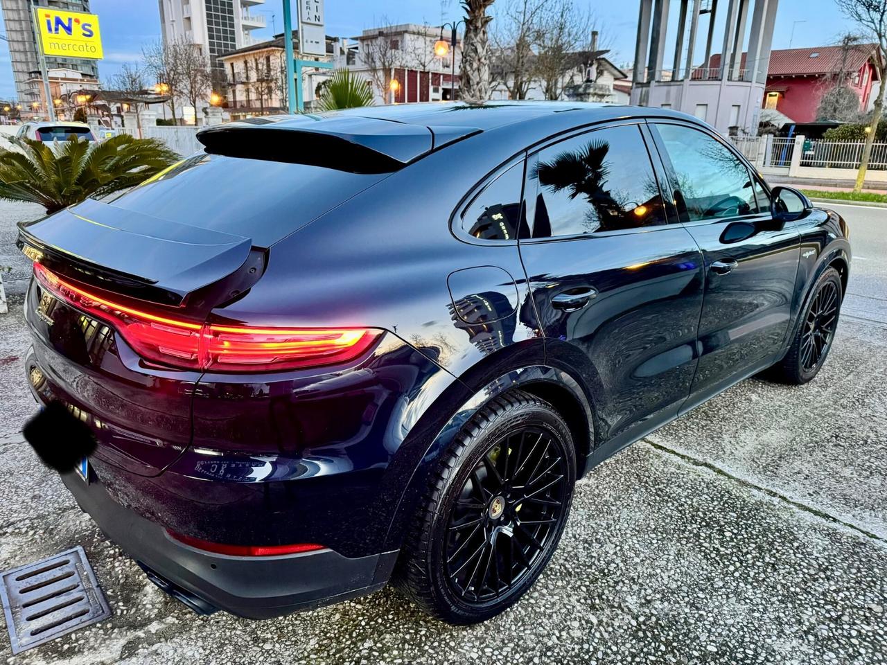 PORSCHE CAYENNE COUPE 3.0 462cv E-HYBRID FULL (PERMUTO)