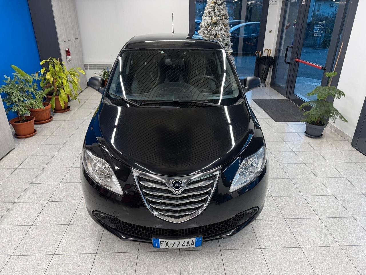 Lancia Ypsilon 1.2 benzina Neopatentati