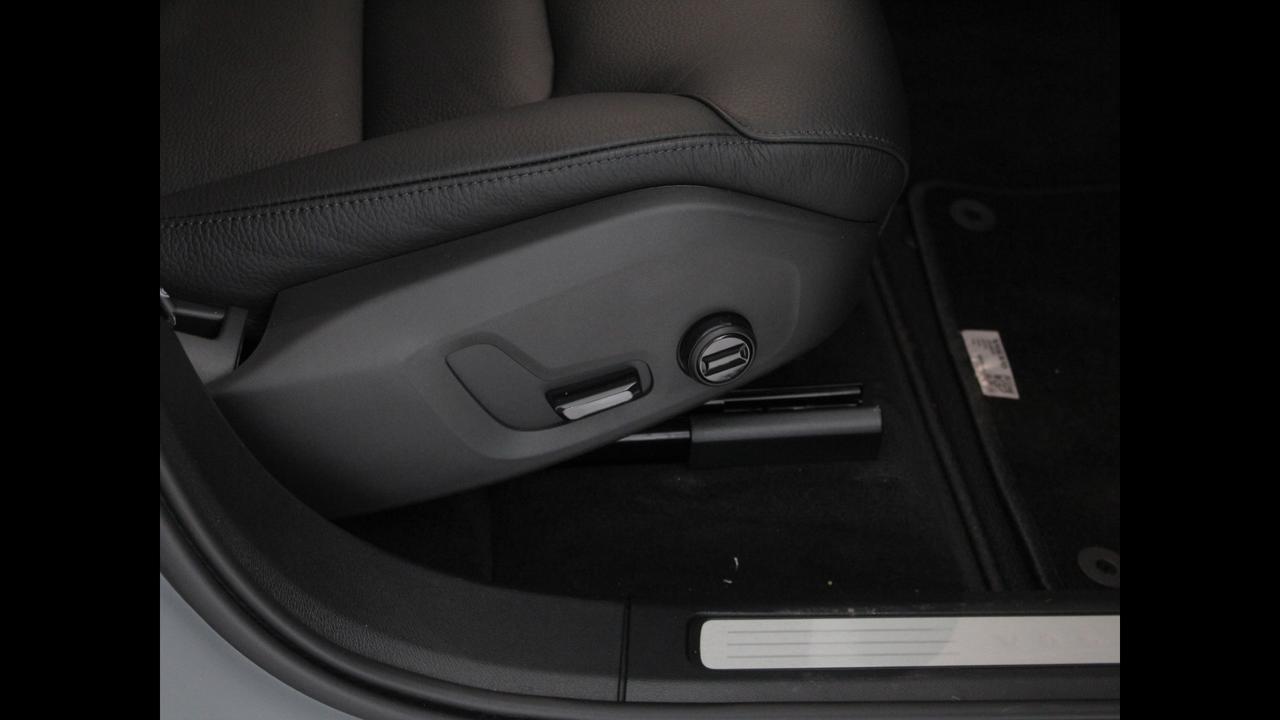 VOLVO XC60 CORE B4 AUT N1