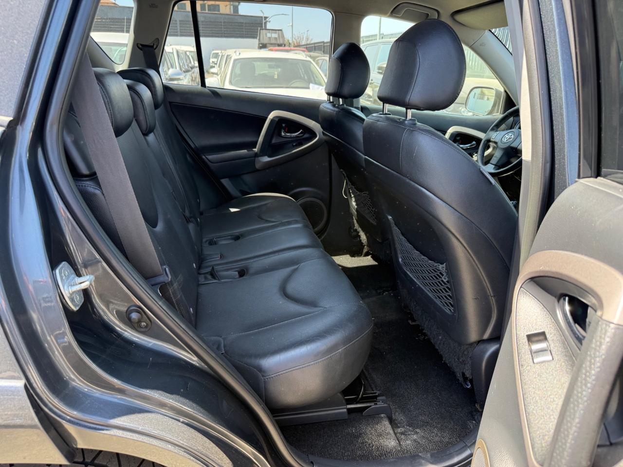 Toyota RAV 4 RAV4 Crossover 2.2 D-4D 177 CV Luxury