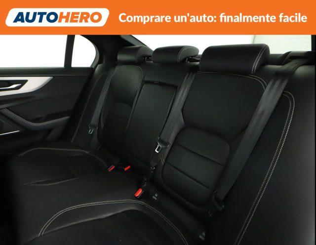 JAGUAR XE 2.0 D 204 CV AWD aut. R-Dynamic Black