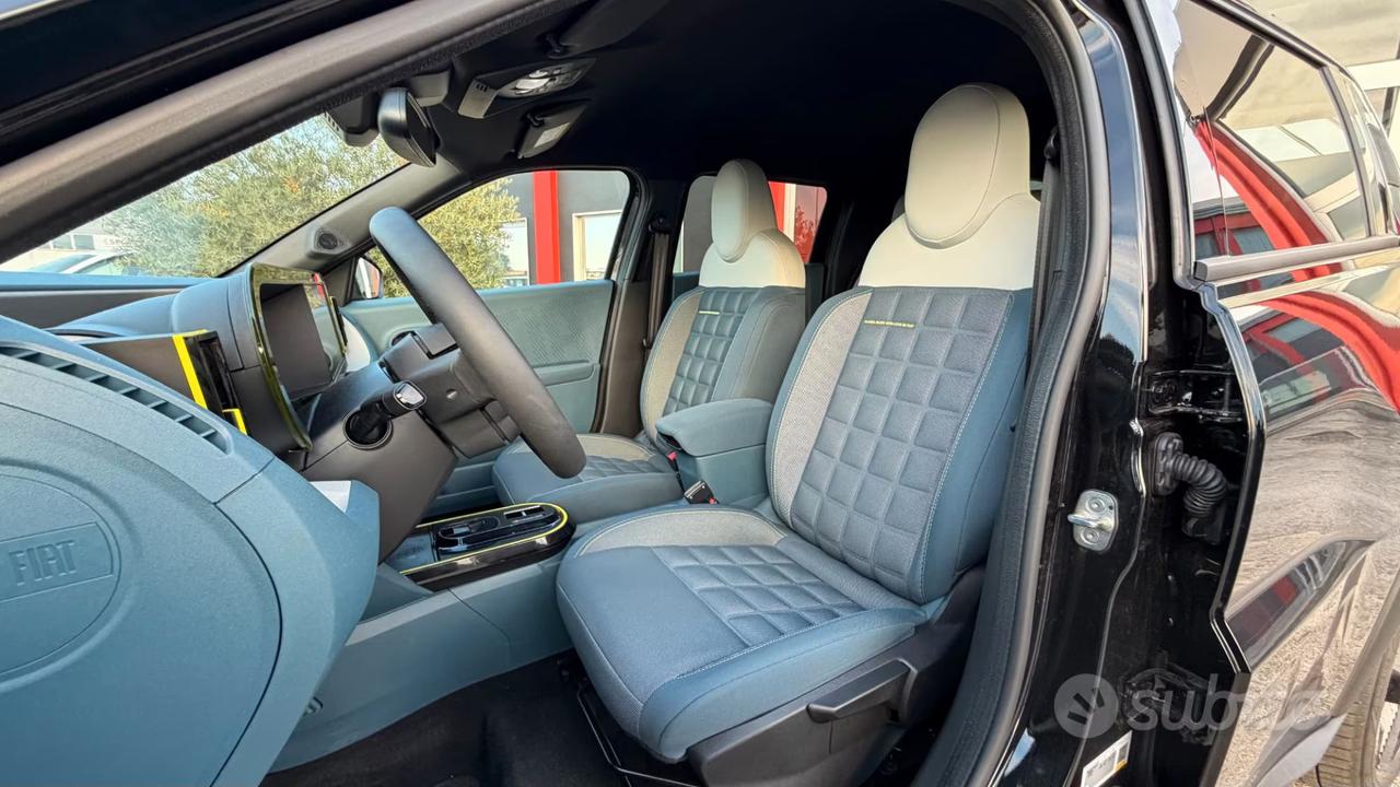 Fiat Grande Panda 1.2 hybrid La Prima