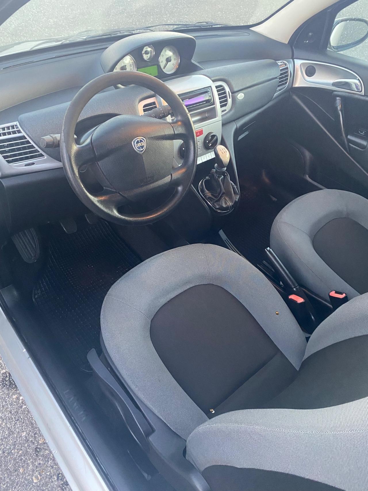Lancia Ypsilon 1.2 Versus CON SOLI 98 MILA KM UNIPRO 98.000 Km 2.990 ...