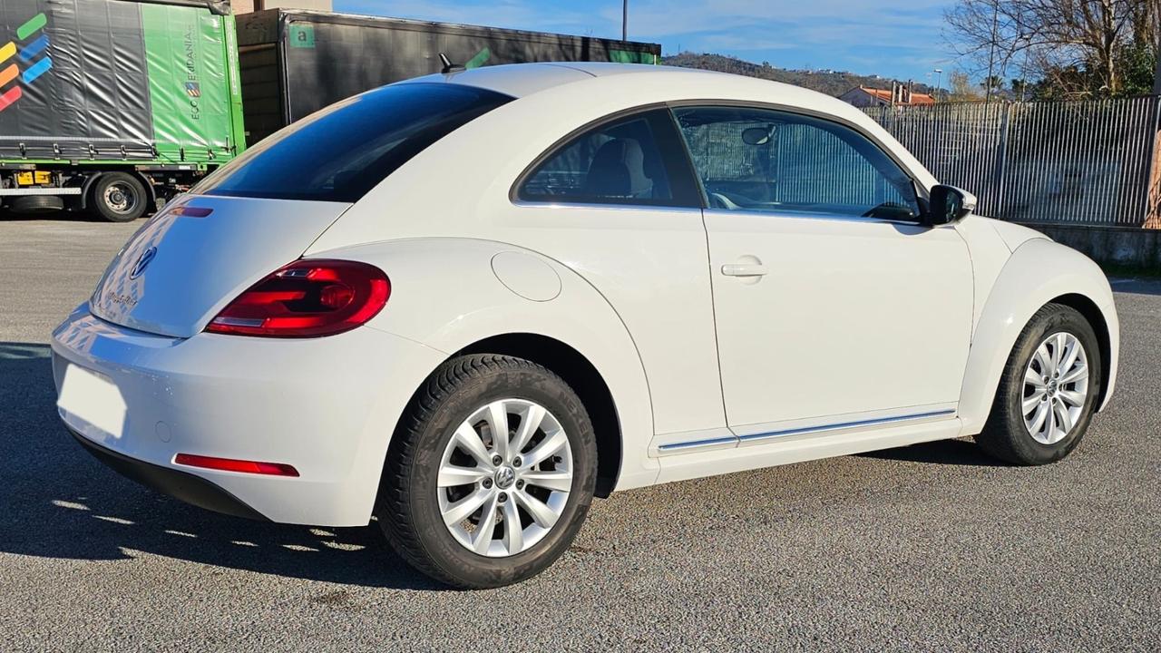 Volkswagen Maggiolino 1.6 TDI 105cv