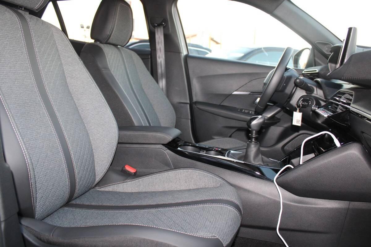 Peugeot 2008 1.2 puretech Allure s&s 100cv Con VIRTUAL COCKPIT