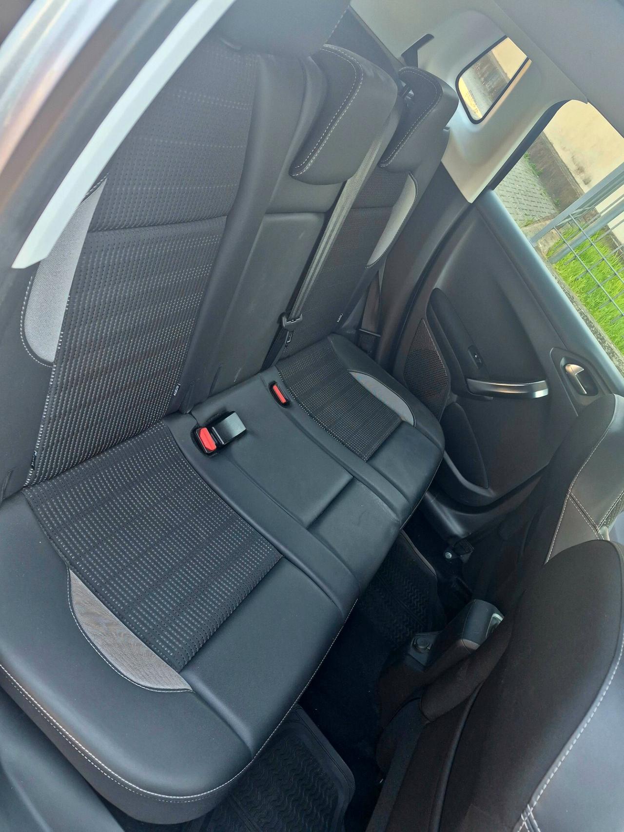 Peugeot 2008 PureTech Turbo 130 S&S Allure